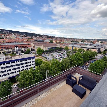 Panorama City Apartman Pécs Exterior foto