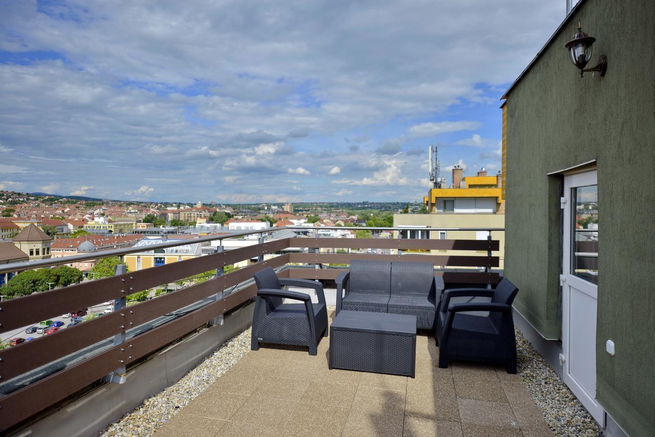 Panorama City Apartman Pécs Exterior foto