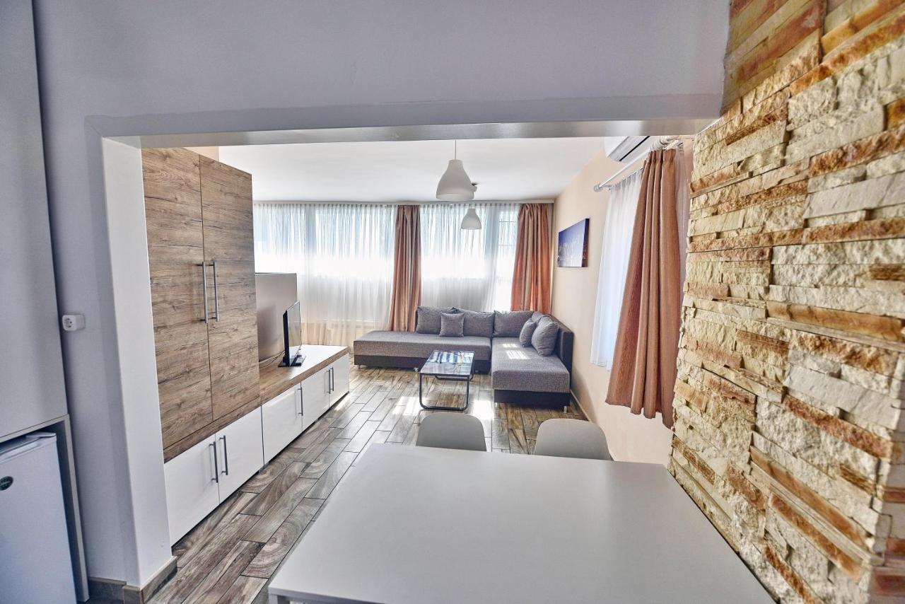 Panorama City Apartman Pécs Exterior foto